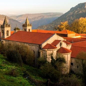 Монастырь Санто-Эстево в Рибас-де-Силь