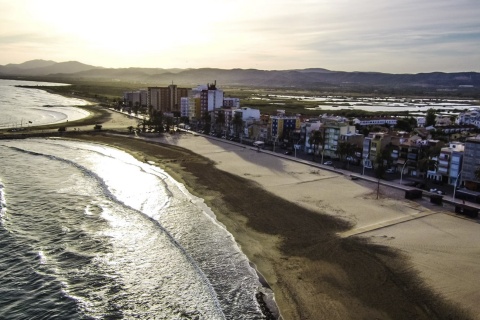 Plaża Torrenostra w Torreblanca (prowincja Castellón, Wspólnota Autonomiczna Walencji)