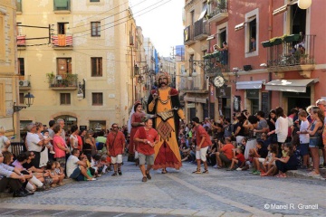 Sfilata dei giganti e dei testoni alla festa di Sant Magí, a Tarragona (Catalogna)