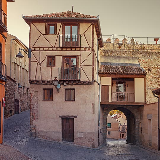 Puerta de San Andrés en Segovia. Entrada al barrio judío