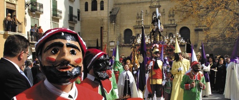 Personajes bíblicos durante Viernes Santo de Alcalá la Real en Jaén, Andalucía