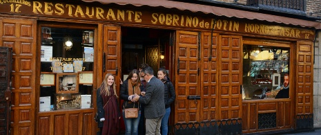  Eingang zum Restaurant Botín in Madrid