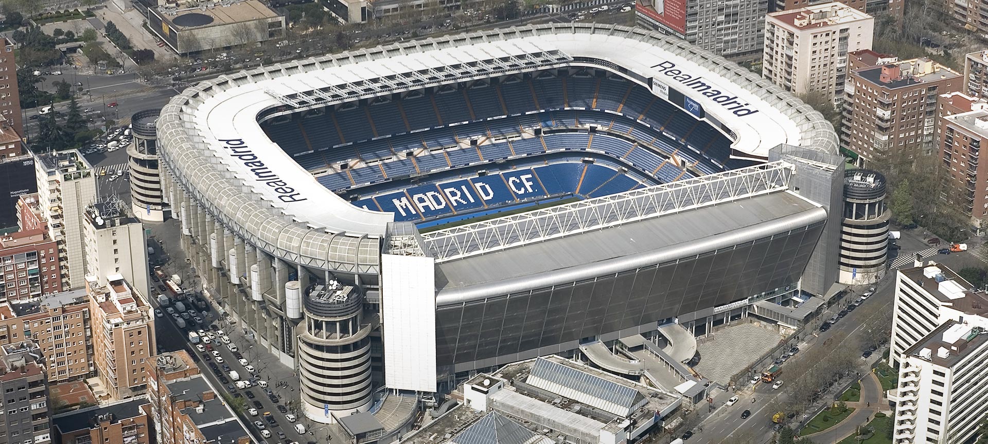 Estadio Santiago Bernabéu. Estadios de fútbol