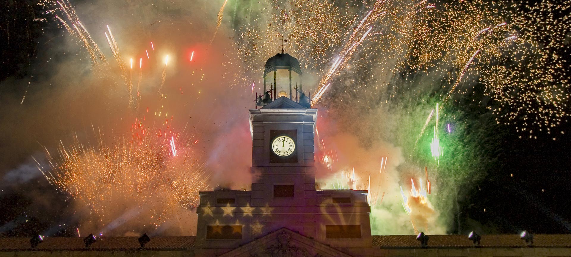 Feu d'artifice, chanson française Les célébrations du Nouvel An