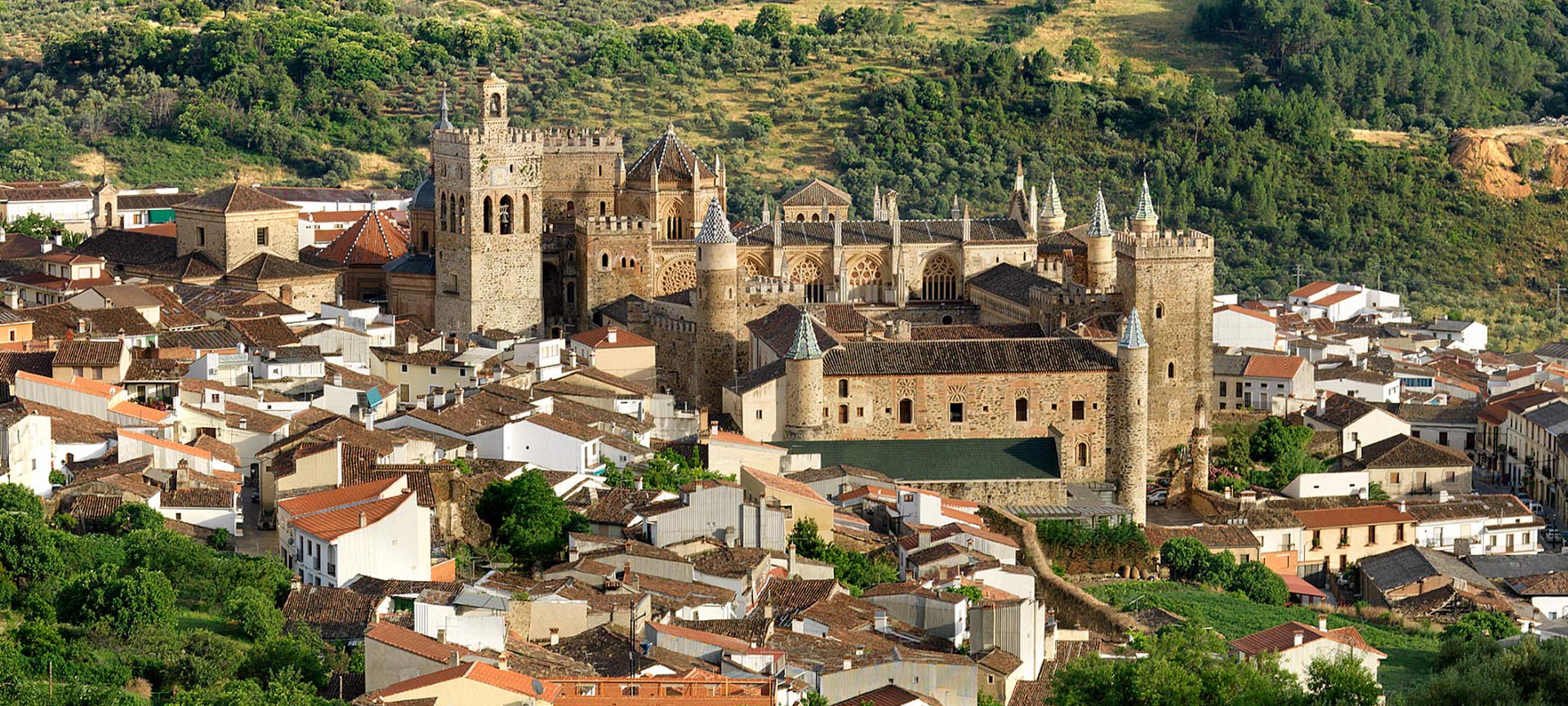 ¿Conoces la historia del monasterio de Santa María Guadalupe? …