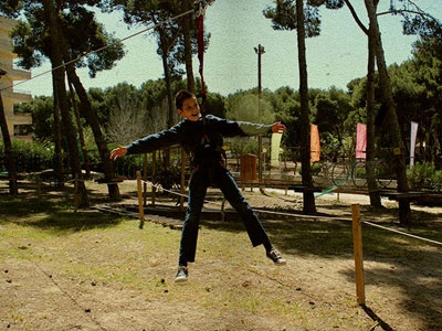 Child on the zipline at Bosc Aventura Salou 