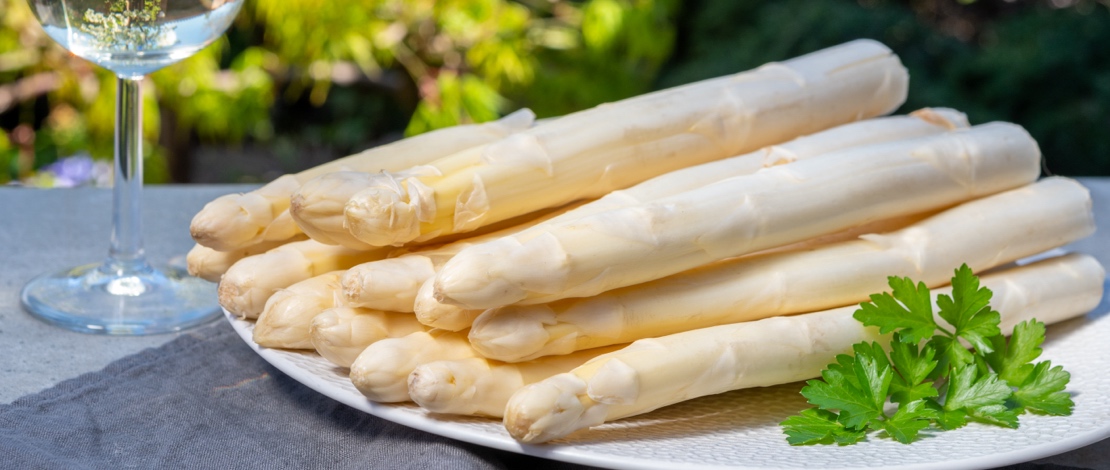 الهليون الأبيض