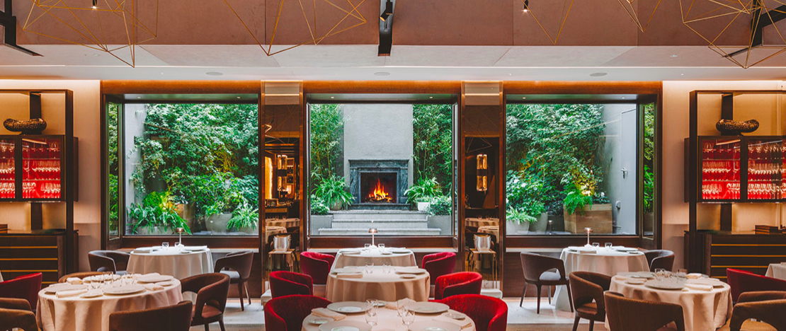 Main dining room of Saddle restaurant in Madrid