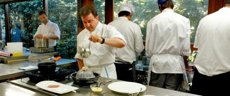 The Spanish chef Martín Berasategui cooking