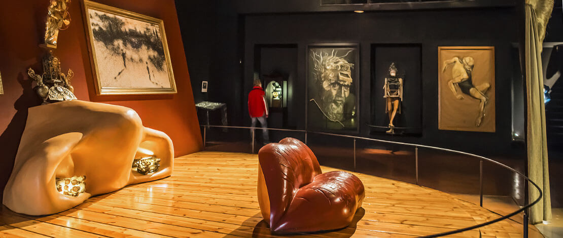 Dalí Theatre-Museum Dalí Theatre-Museum