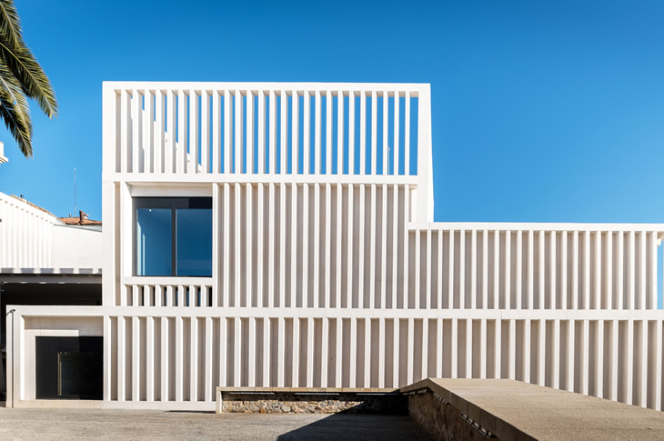 متحف الفن المعاصر إيلجا دي ألبيار متحف الفن المعاصر إيلجا دي ألبيار