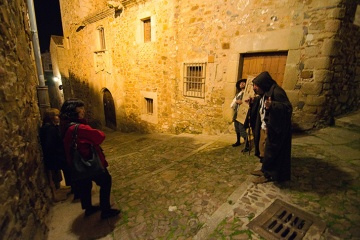 Dramatised tour, Caceres