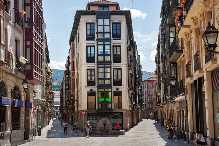 الحي التاريخي القديم بلباو الحي التاريخي القديم بلباو