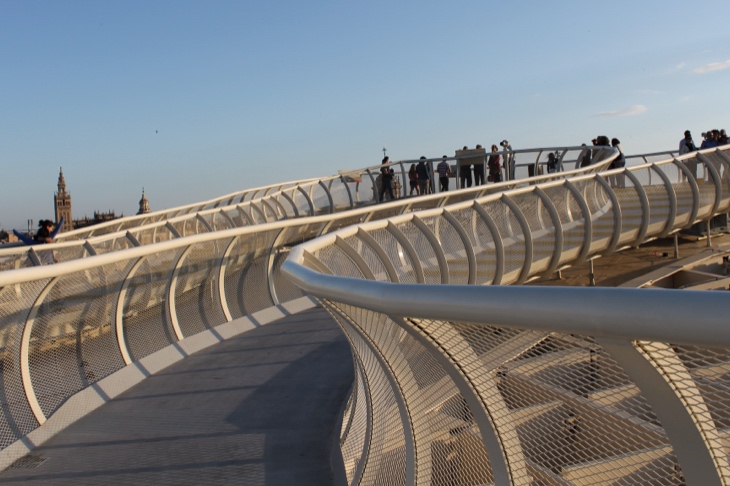 مناظر إشبيلية من مظلة متروبول مناظر إشبيلية من مظلة متروبول