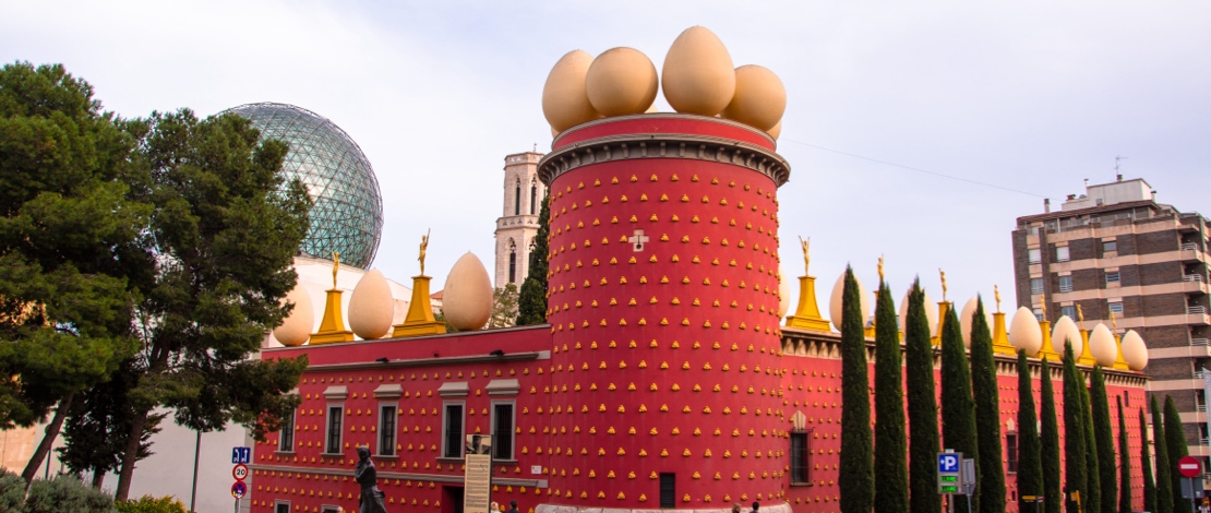 Exterior of the Dalí Museum-Theatre in Figueres Exterior of the Dalí Museum-Theatre in Figueres