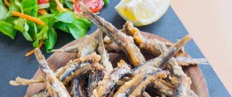 ‘Pescaíto frito’ is one of the typical ’tapas’ of the Costa del Sol