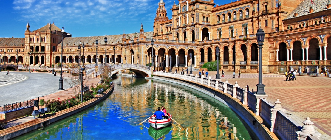 بلاسا دي إسبانيا في إشبيلية بلاسا دي إسبانيا في إشبيلية