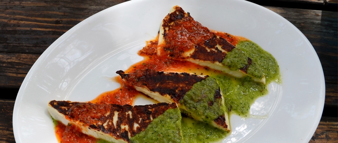 Grilled cheese with mojo sauce