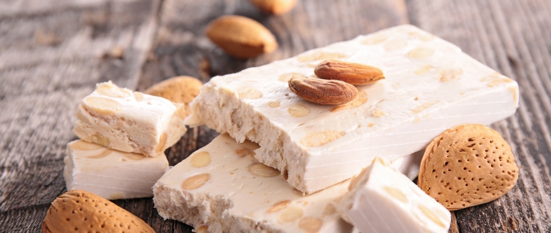 نوغة اللوز نوغة اللوز