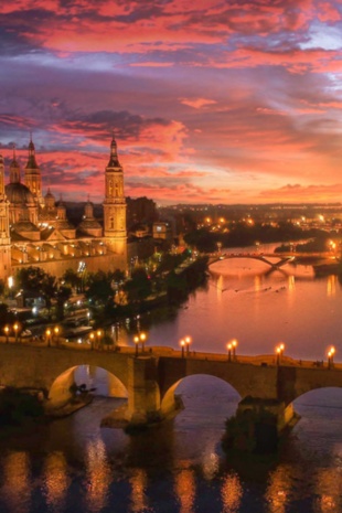 Night view of Zaragoza