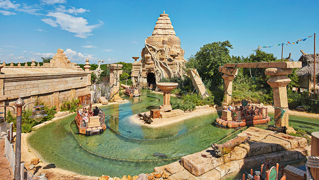 معلم الجذب في أنغكور، منتزه بورت أفينتورا، كتالونيا معلم الجذب في أنغكور، منتزه بورت أفينتورا، كتالونيا