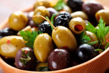 Typical Spanish olives