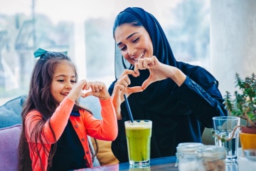 أم وابنتها