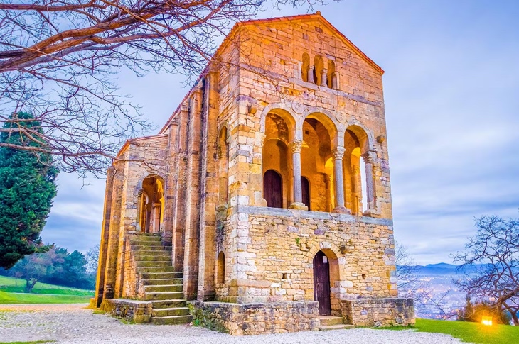 Santa María del Naranco, Asturias Santa María del Naranco, Asturias