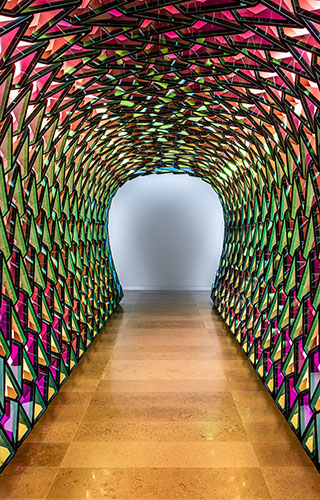 Œuvre Tunnel for unfolding time d'Olafur Eliasson au Centre d'art Hortensia Herrero de Valence