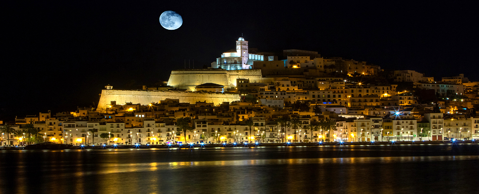 Замок Дальт-Вила, Эйвисса Замок Дальт-Вила, Эйвисса