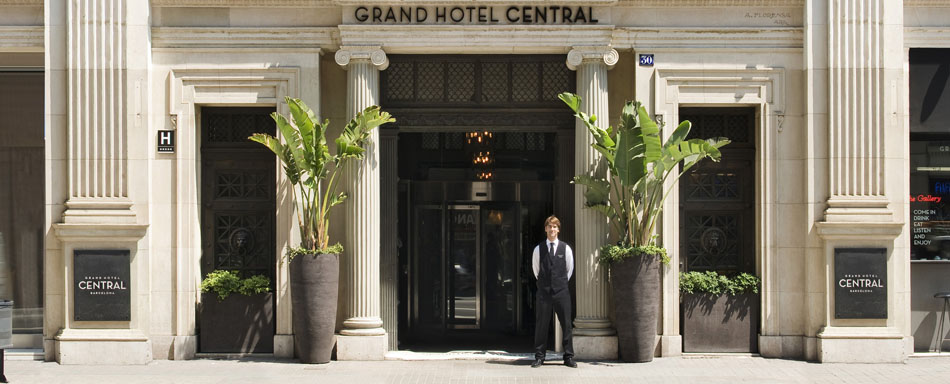 Wejście do Gran Hotel Central, Barcelona © Gran Hotel Central Wejście do Gran Hotel Central, Barcelona © Gran Hotel Central