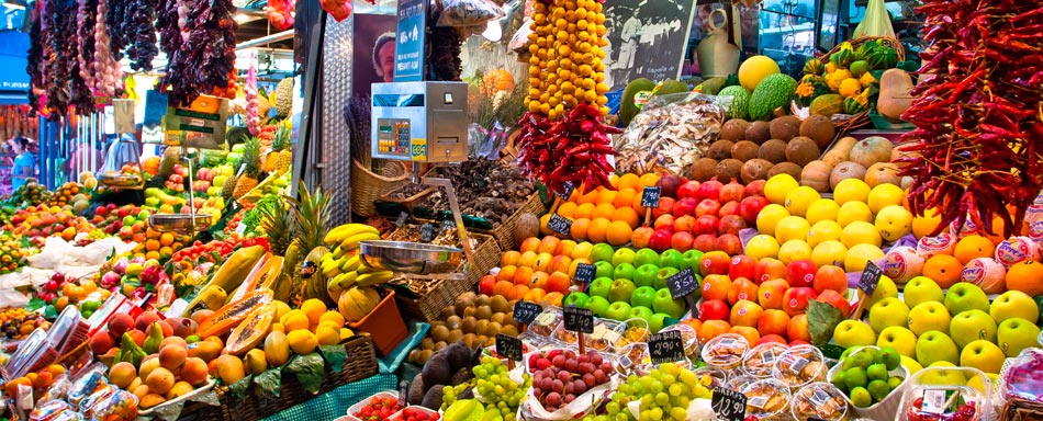 Puesto de frutas y verduras en La Boquería