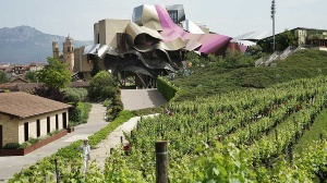 Winiarnie Marqués de Riscal, Kraj Basków