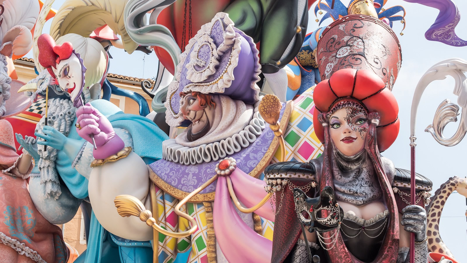 In the month of Las Fallas: a journey through the most Valencian traditions