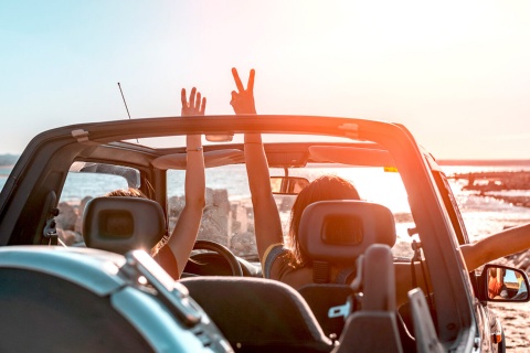 Voyage en voiture sur la côte