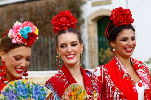 Moda flamenca española de alta costura