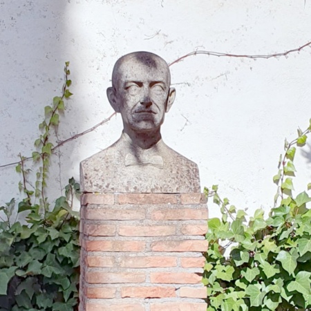 Busto de Manuel de Falla, Granada