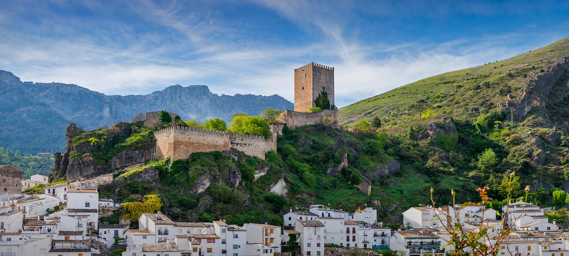 Castillo de Yedra en Cazorla. Jaén Castillo de Yedra en Cazorla. Jaén