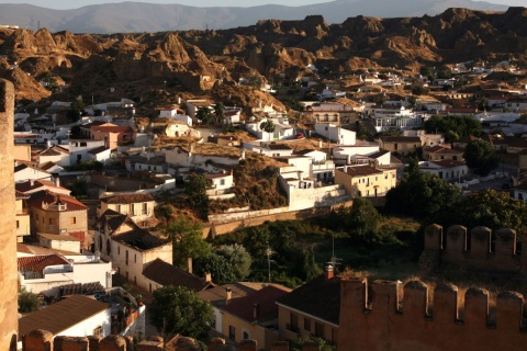 Vue panoramique de Guadix (province de Grenade, Andalousie)