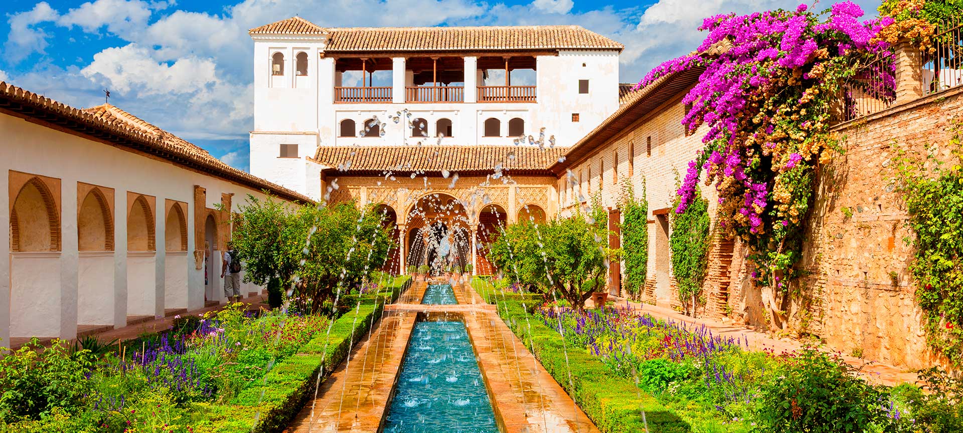 The Alhambra in Granada. Palace. Islamic. Information