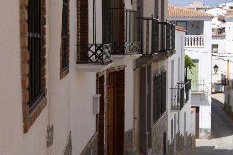 Typische Straße in Laujar de Andarax, Almería (Andalusien)