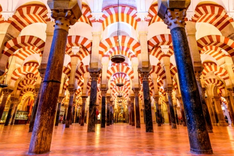 Säulensaal in der Moschee-Kathedrale von Córdoba