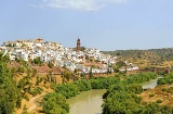 Widok na Montoro (Kordoba, Andaluzja), w pobliżu rzeki Gwadalkiwir