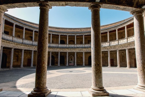Museu de La Alhambra. Palácio de Carlos V