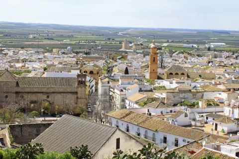 Vue panoramique d’Osuna, dans la province de Séville (Andalousie)