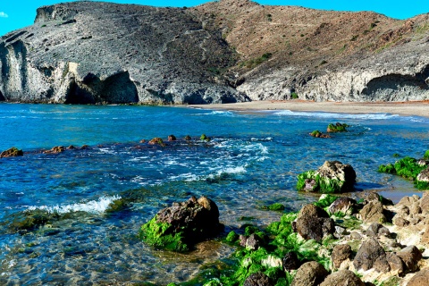 Esclusas de las Salinas del Cabo de Gata, piscinas naturales con mucho encanto