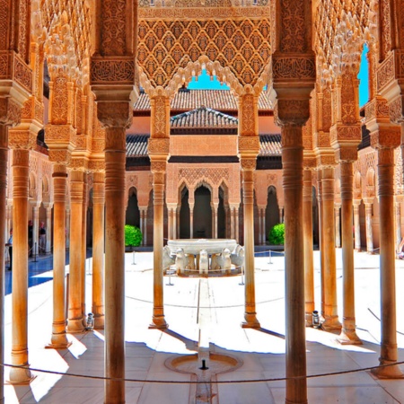 Patio de los Leones, La Alhambra de Granada