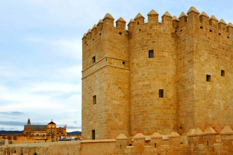 Torre de Calahorra e Ponte Romana 