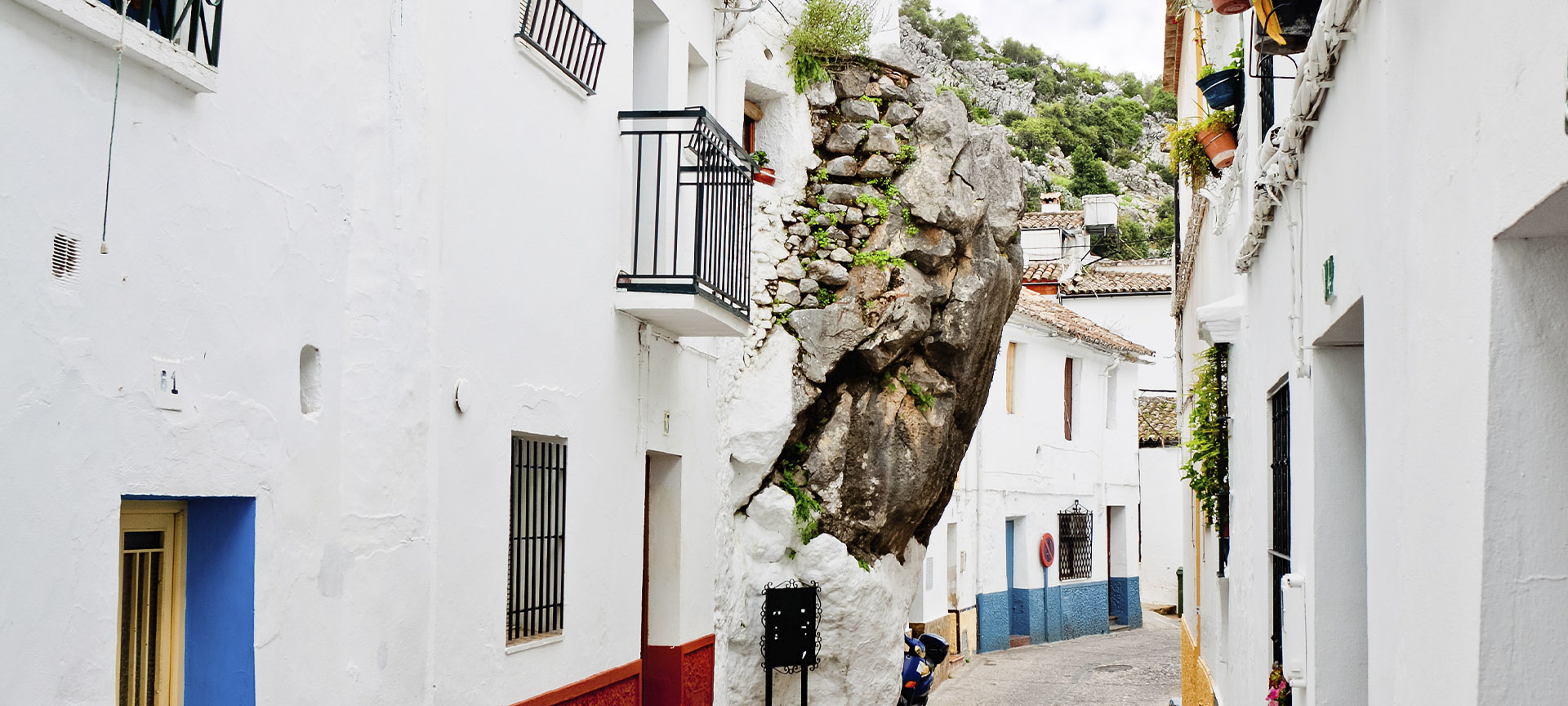 The house known as the “peñón de la Becerra” in Ubrique (Cadiz, Andalusia)
