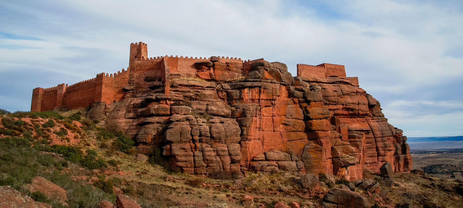 Vue générale du château de Peracense à Teruel, en Aragon